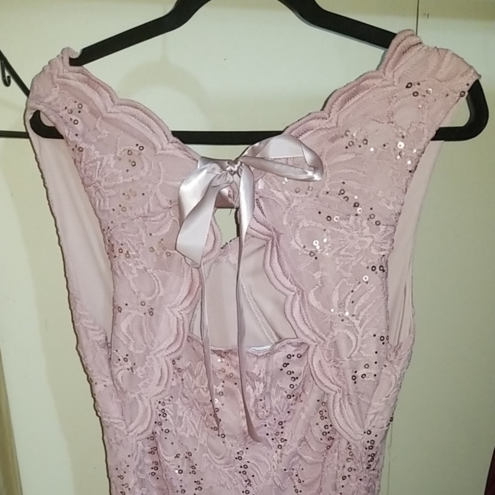 Dress - Picture 2 of 2